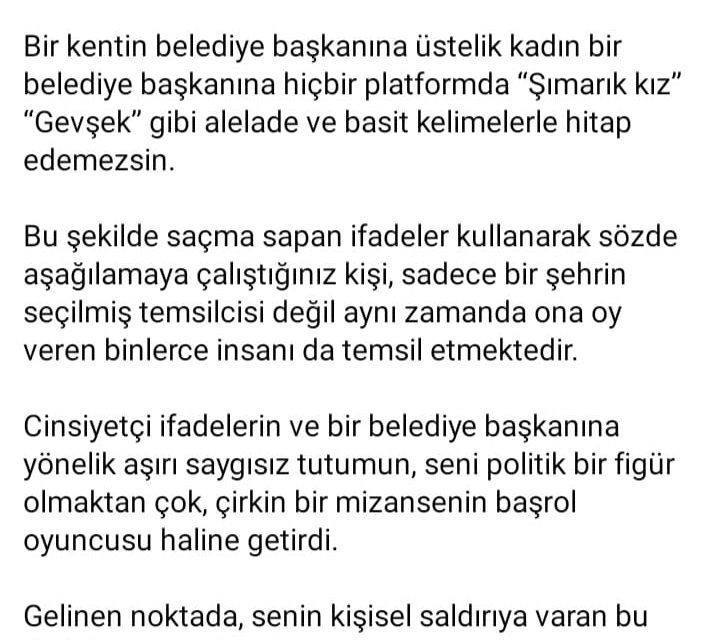 YAŞAR KARDAŞ’TAN RUHİ ÇAVDAR’A: “ÇİRKİN MİZANSENİN BAŞROL OYUNCUSU OLDUN”