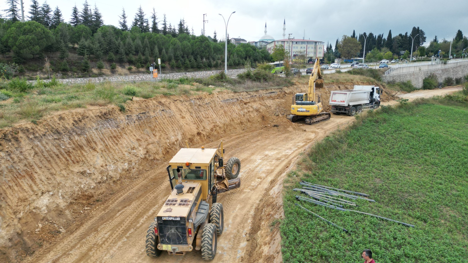 Vatandaşların yol ihtiyaçlarına cevap vermeye devam ediyor (4)