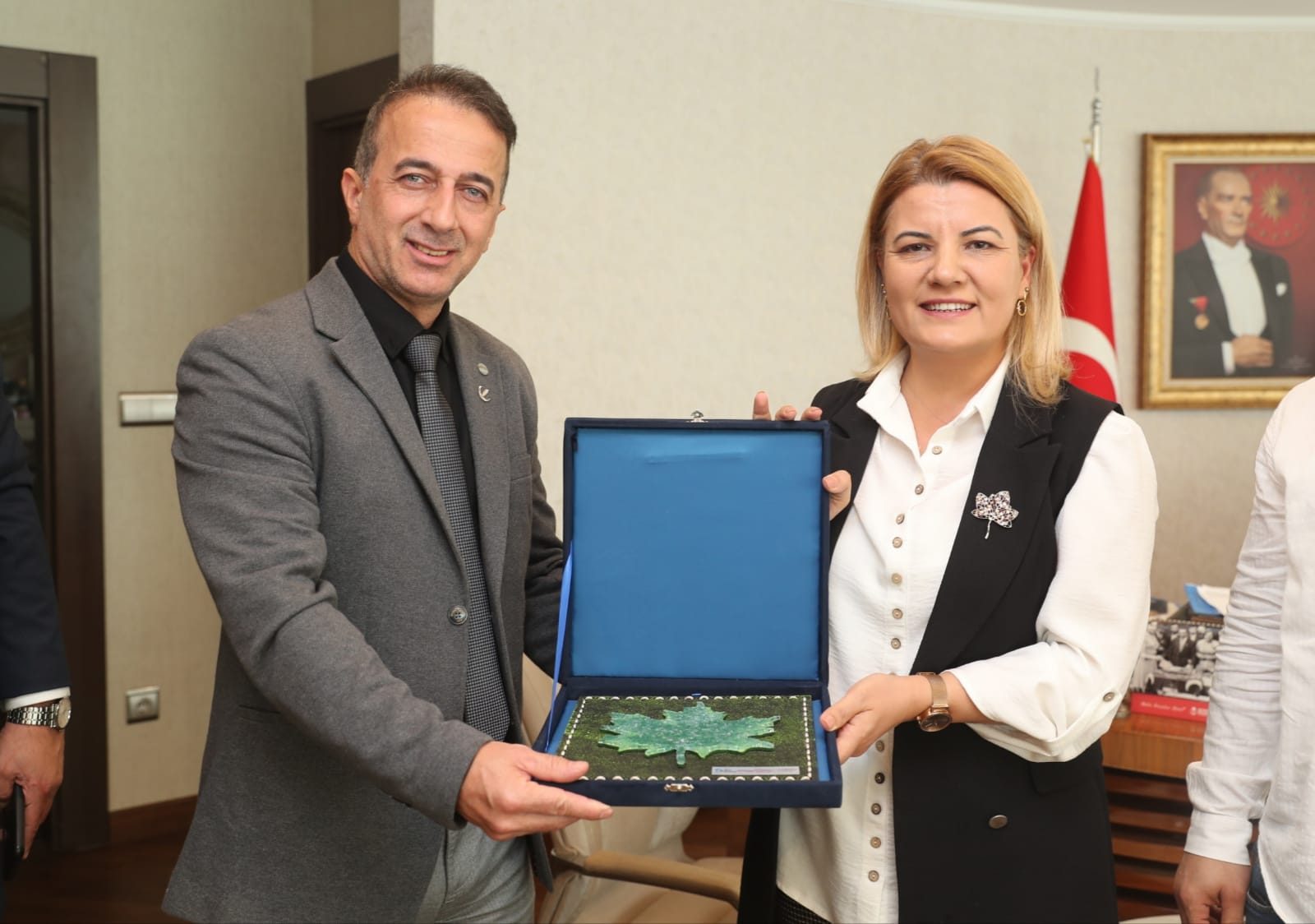 Yeniden Refah Partisi İlçe Başkanı Ateş Başkan Hürriyet’i kongreye davet etti (3)