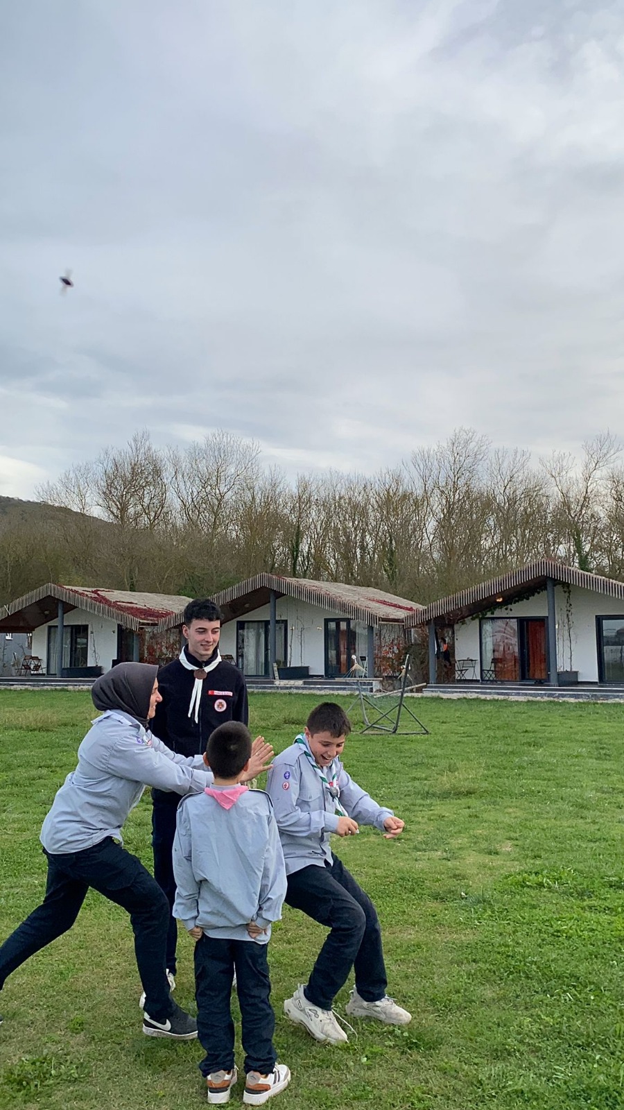Genç İzciler (2)