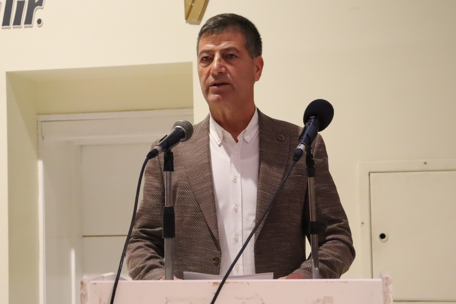 İzmit Belediye Başkanı Emirşah Torun