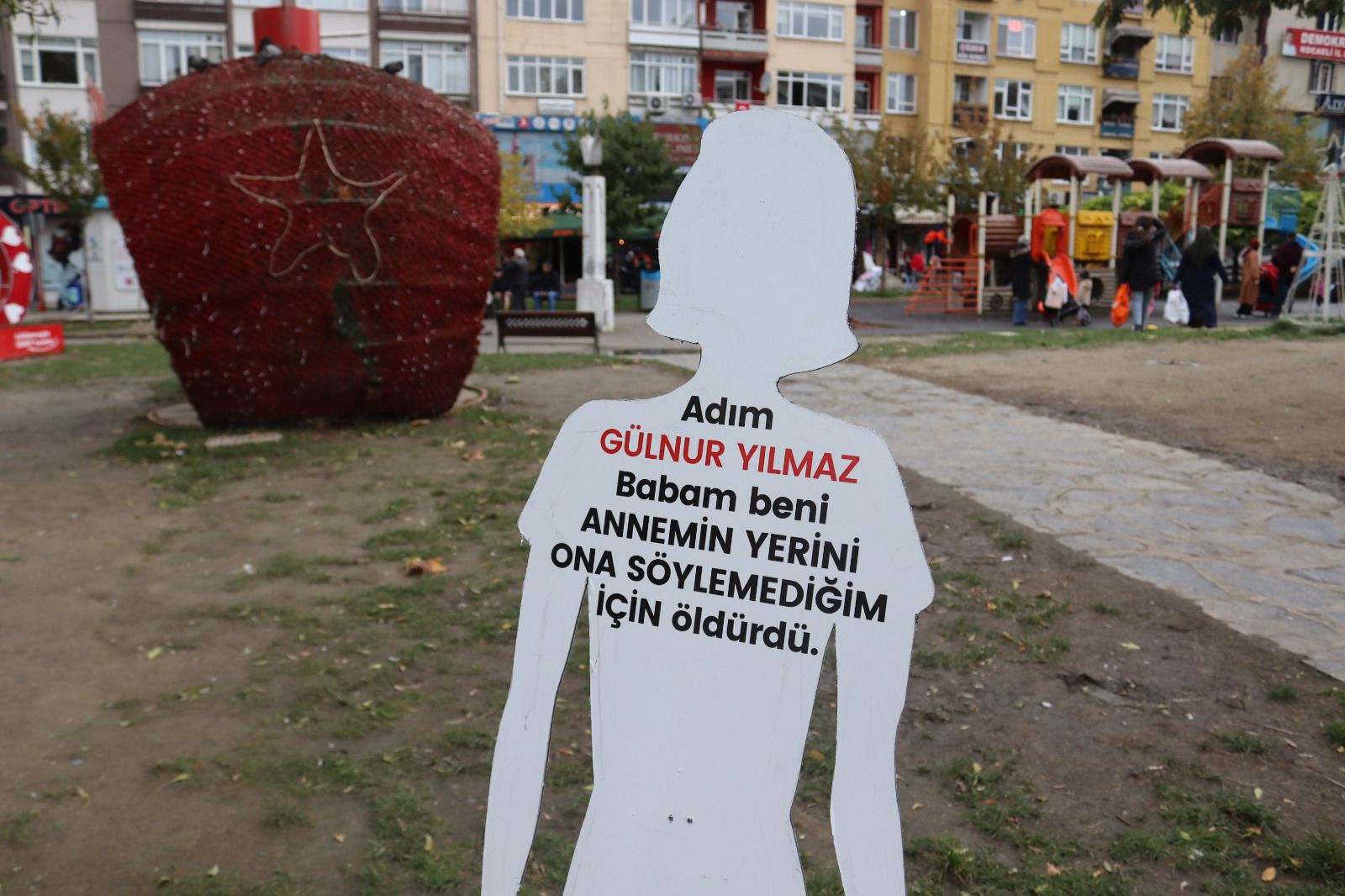 İzmit Belediyesi 25 Kasım’da kadına yönelik şiddete dikkat çekti (5)