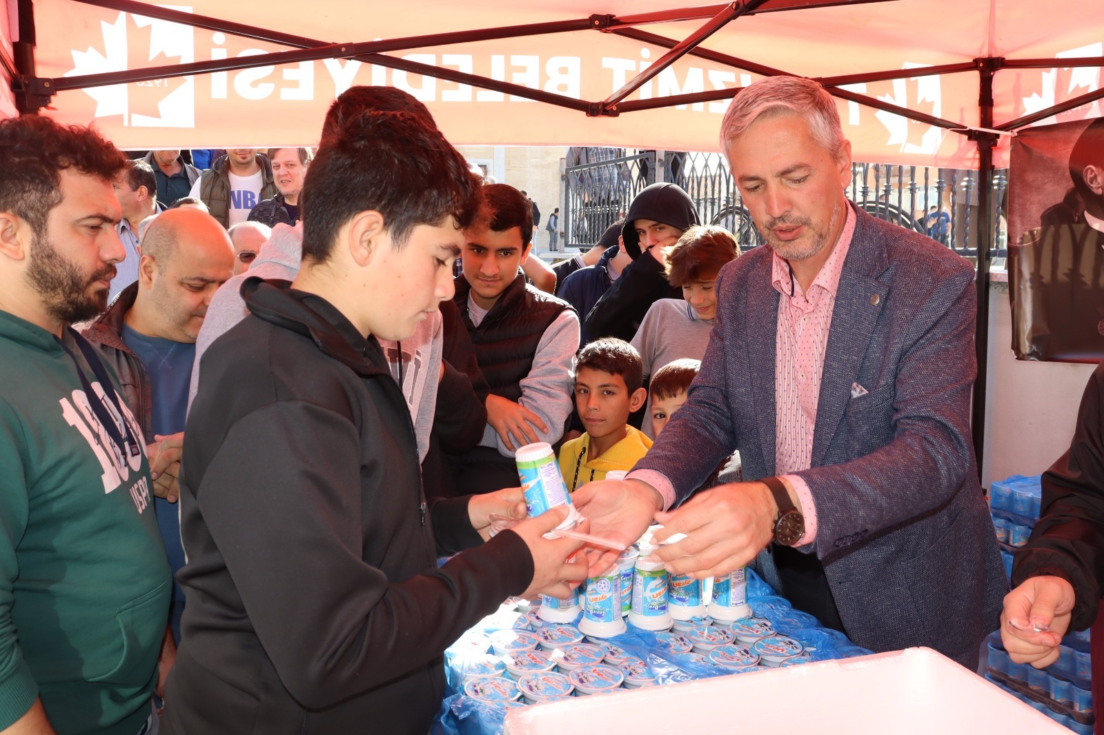 İzmit Belediyesi, Atatürk’ün en sevdiği yemekleri İzmit halkına ikram etti (14)