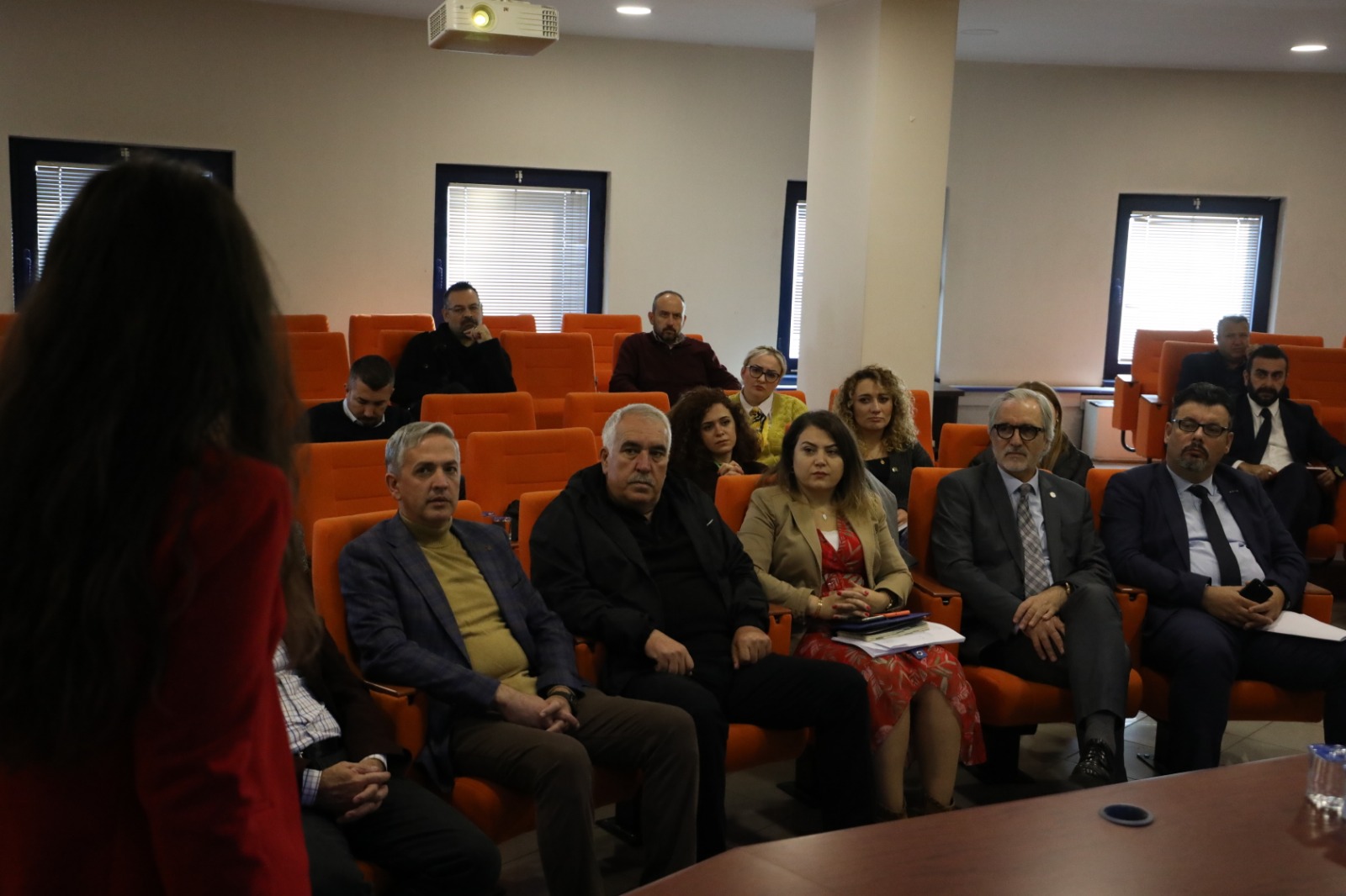 İzmit Belediyesi yöneticilerine Kadına Yönelik Şiddetle Mücadele Eğitimi (1)