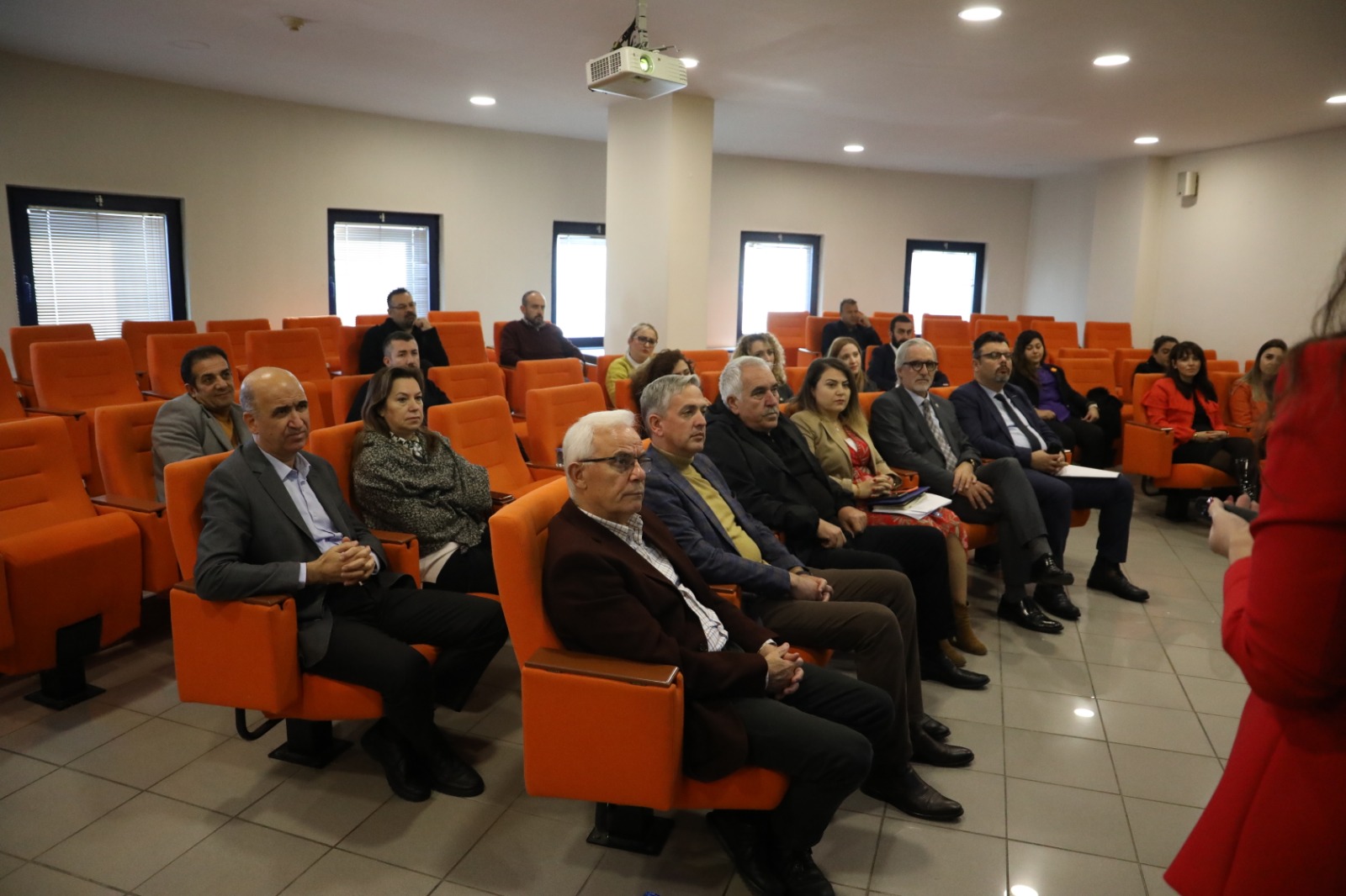 İzmit Belediyesi yöneticilerine Kadına Yönelik Şiddetle Mücadele Eğitimi (2)