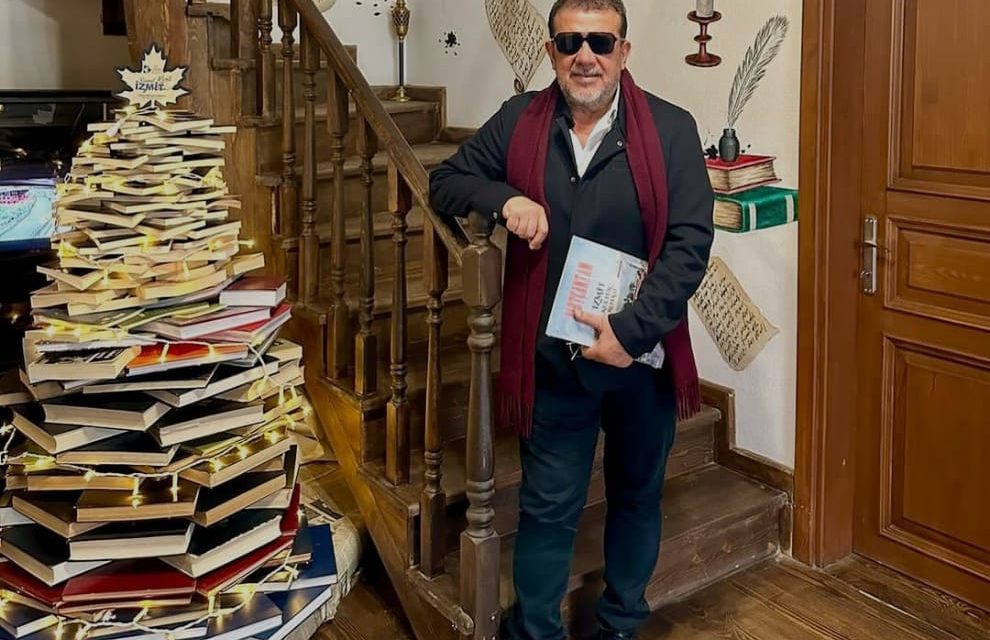 NEBİL ÖZGENTÜRK’TEN ŞİİR VE EDEBİYAT EVİ’NE ÖVGÜ