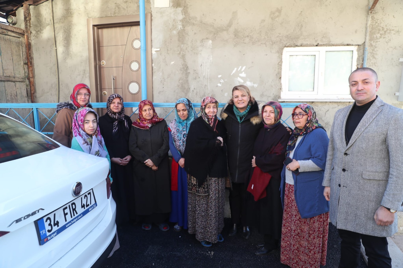 20 yıldır bekledikleri asfalta kavuşan Serdarlılardan Başkan Hürriyet’e teşekkür (11)