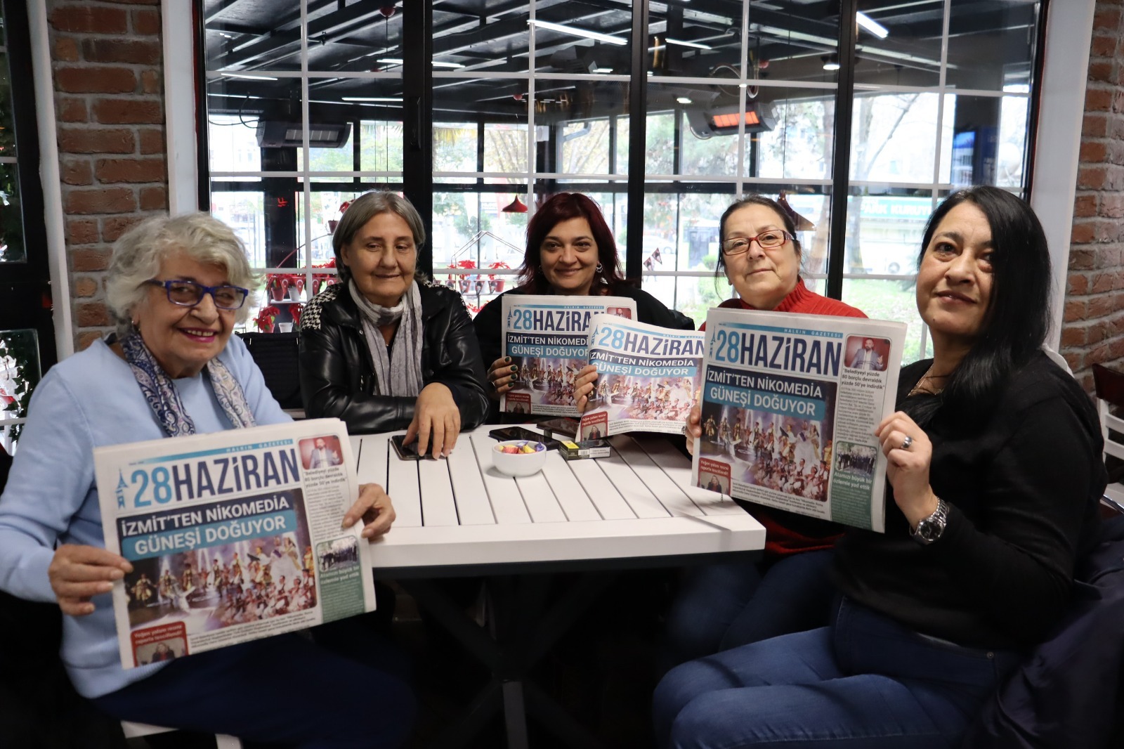 28 Haziran Gazetesinin yeni sayısı vatandaşla buluştu (5)