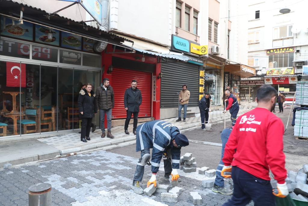 Akça Camii Caddesi esnafindan Hürriyete tesekkür (6)