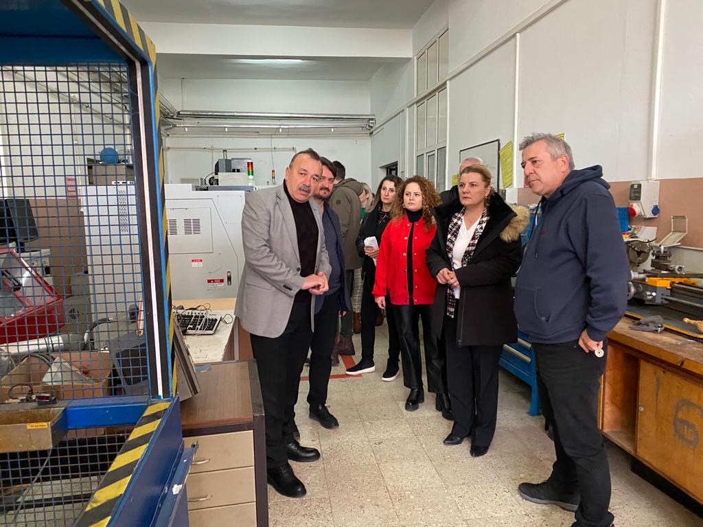 Atatürk Mesleki ve Teknik Anadolu Lisesi (2)