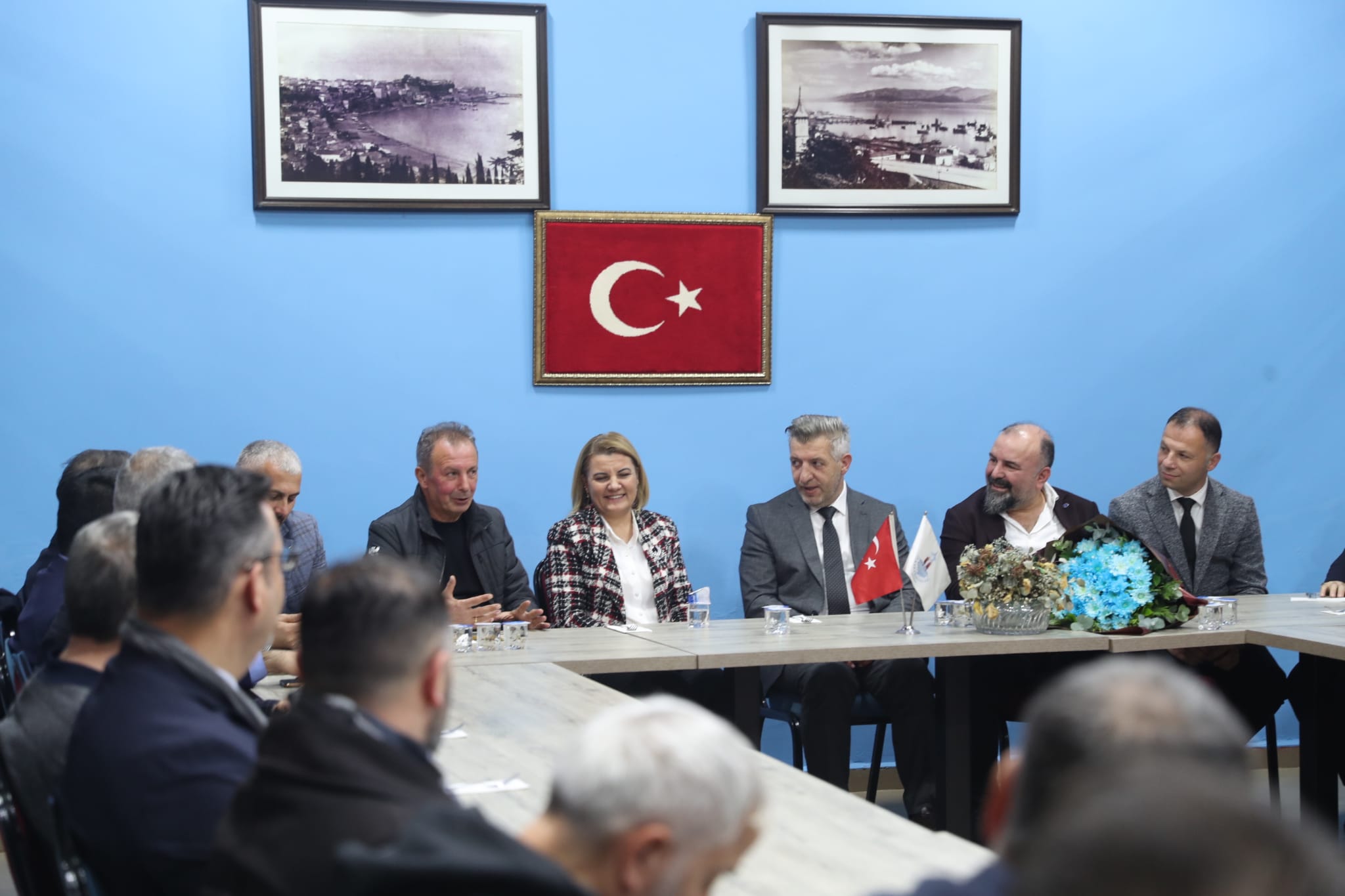 Başkan Hürriyet, Kocaeli Trabzonlular Derneğini ziyaret etti (5)