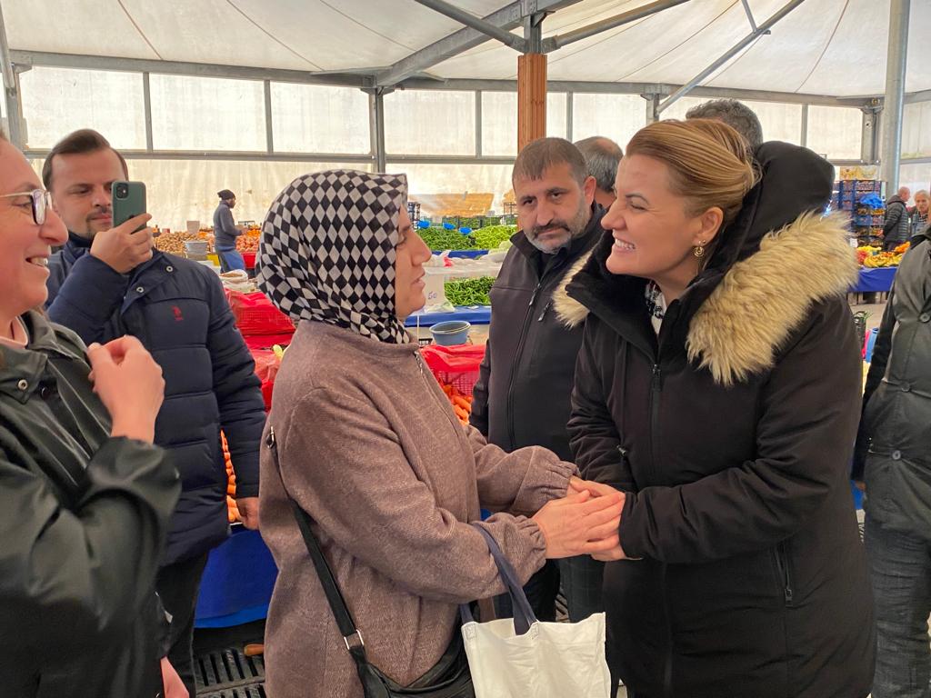 Başkan Hürriyet, Kuruçeşme Pazarı’nı ziyaret etti (11)