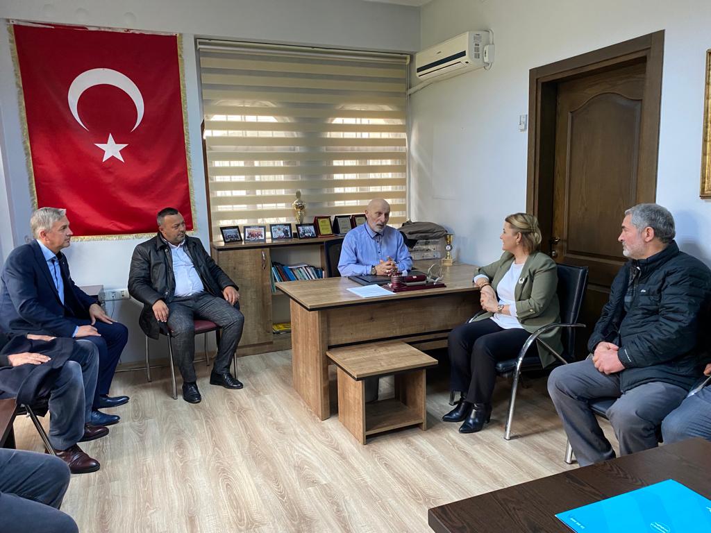 Başkan Hürriyet, Yenişehir Muhtarı Çuman'ı ziyaret etti (3)