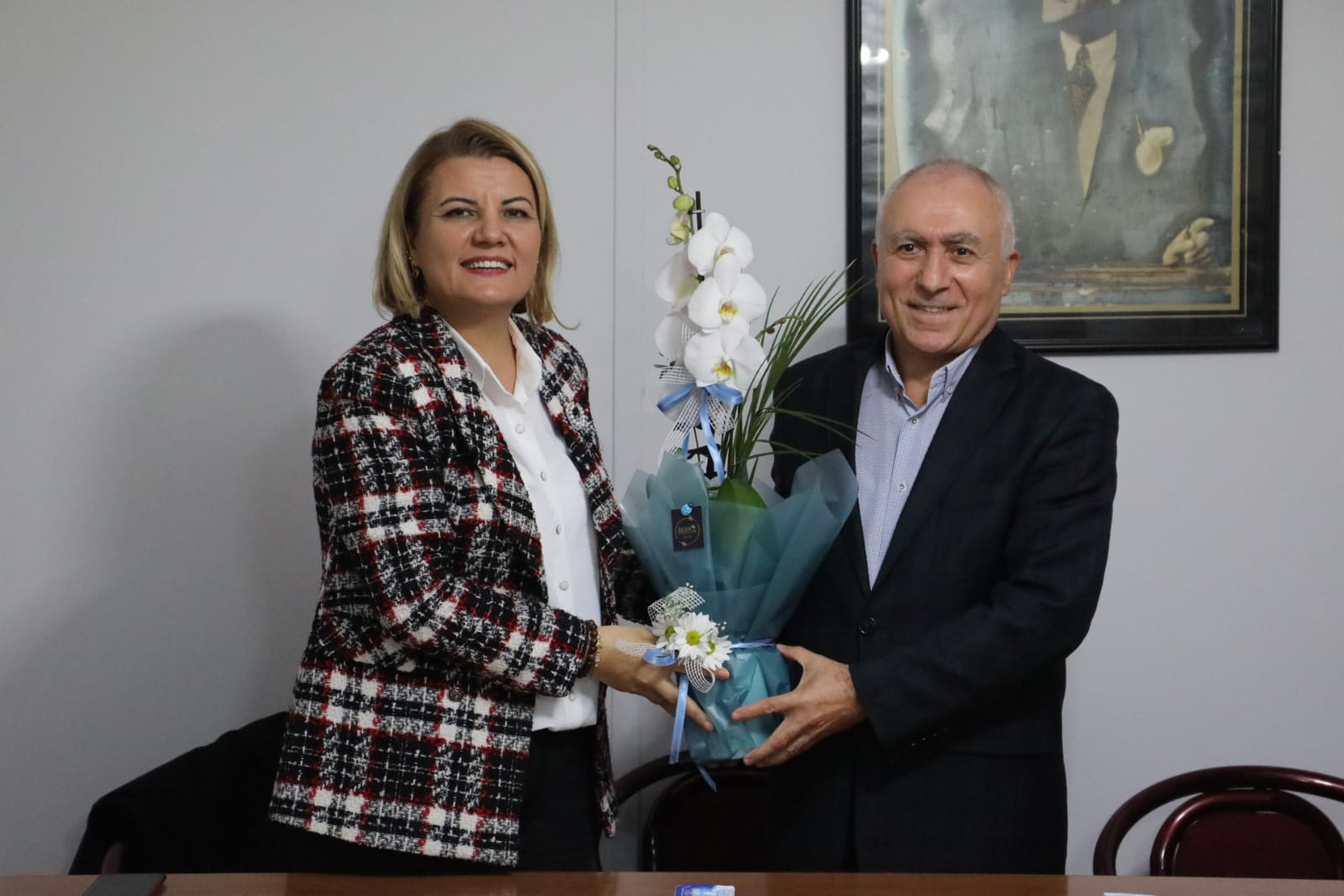 Başkan Hürriyet, Yuvam Akarca yönetimini ziyaret etti (3)