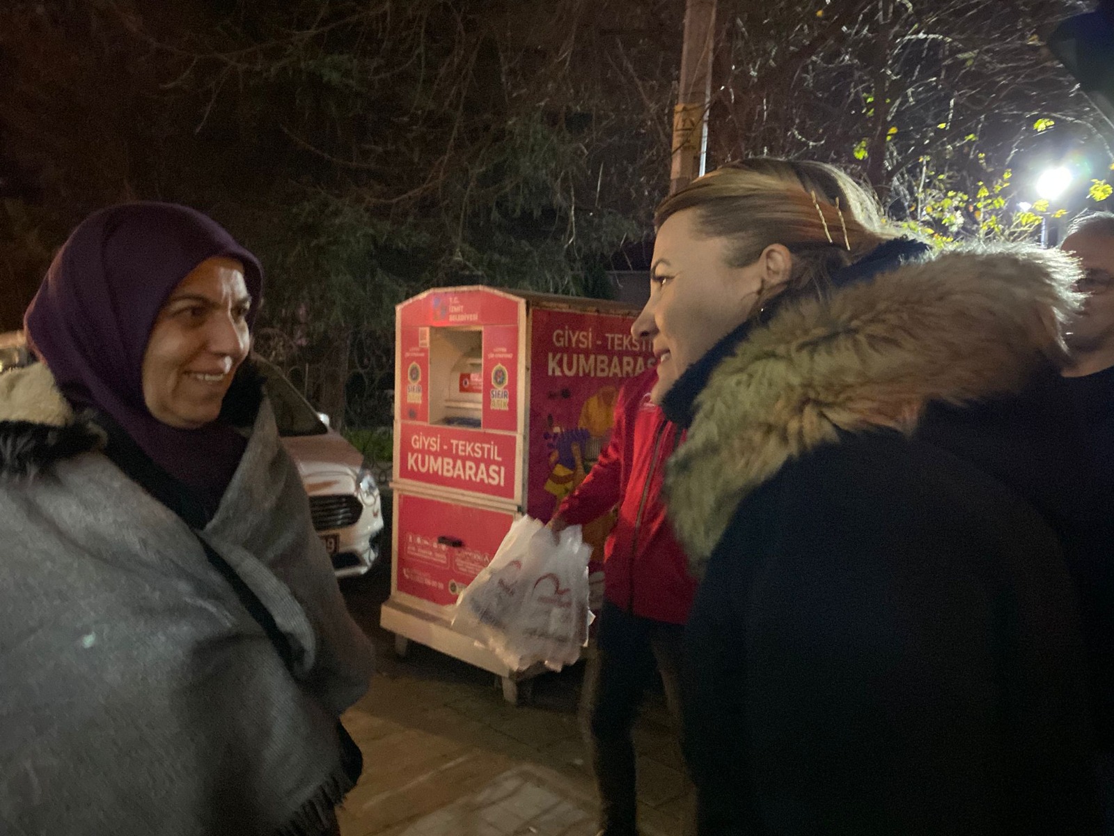 Başkan Hürriyet, güne Alikahya'da işçileri ziyaret ederek başladı (10)