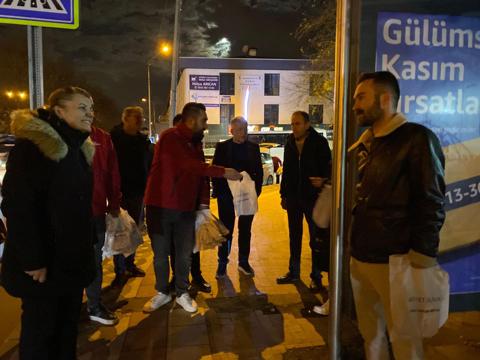 Başkan Hürriyet, güne Alikahya'da işçileri ziyaret ederek başladı (8)