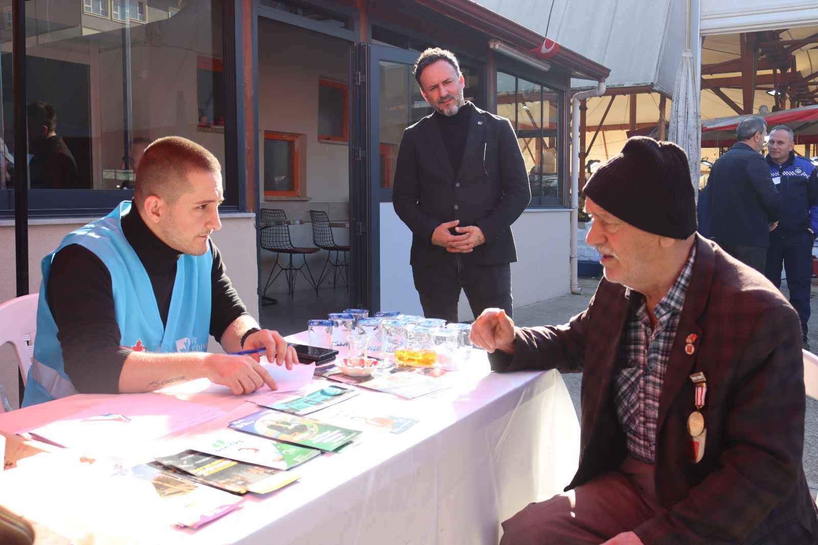 İzmit Belediyesi 'Sen Anlat İzmit' ile Yeşilova sakinlerini dinledi (1)