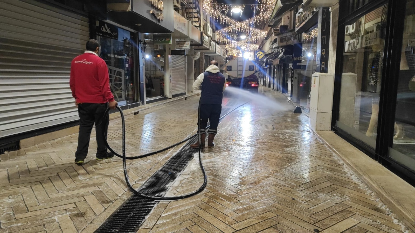 İzmit Belediyesi, daha temiz bir İzmit için 2023 yılında da gece gündüz çalıştı (6)
