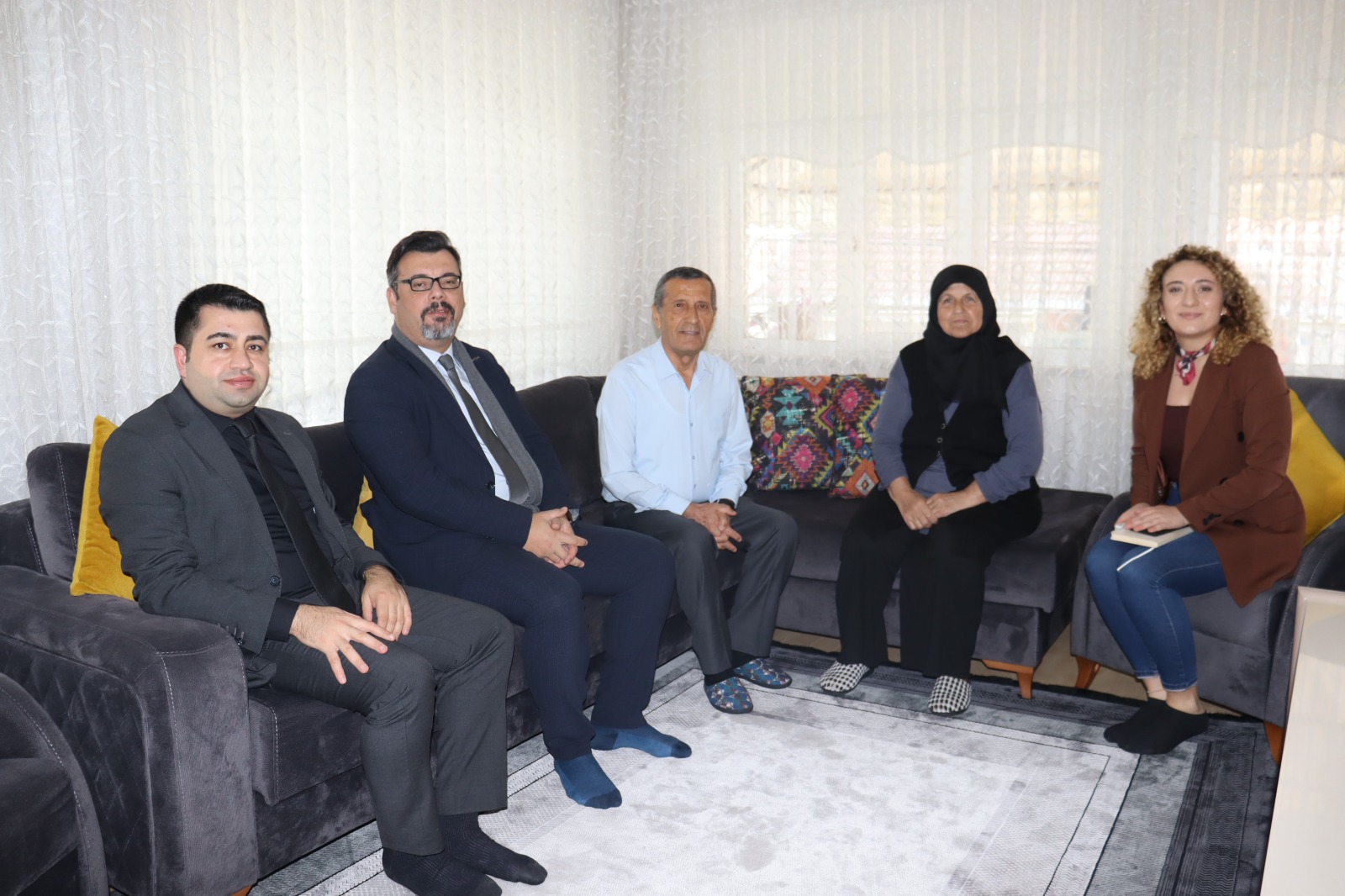 İzmit Belediyesi, gazilere saygı ve minnet duygularını sunmayı sürdürüyor (2)