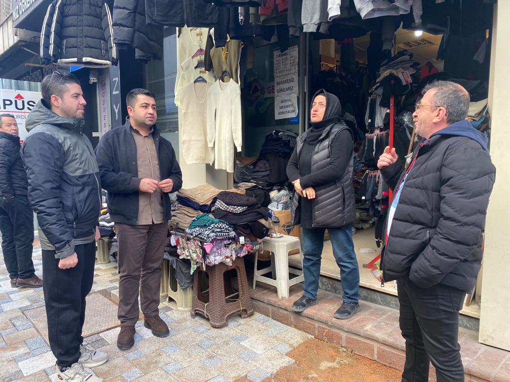 İzmit Belediyesi yöneticileri Akça Camii Caddesi Esnafını dinledi (5)