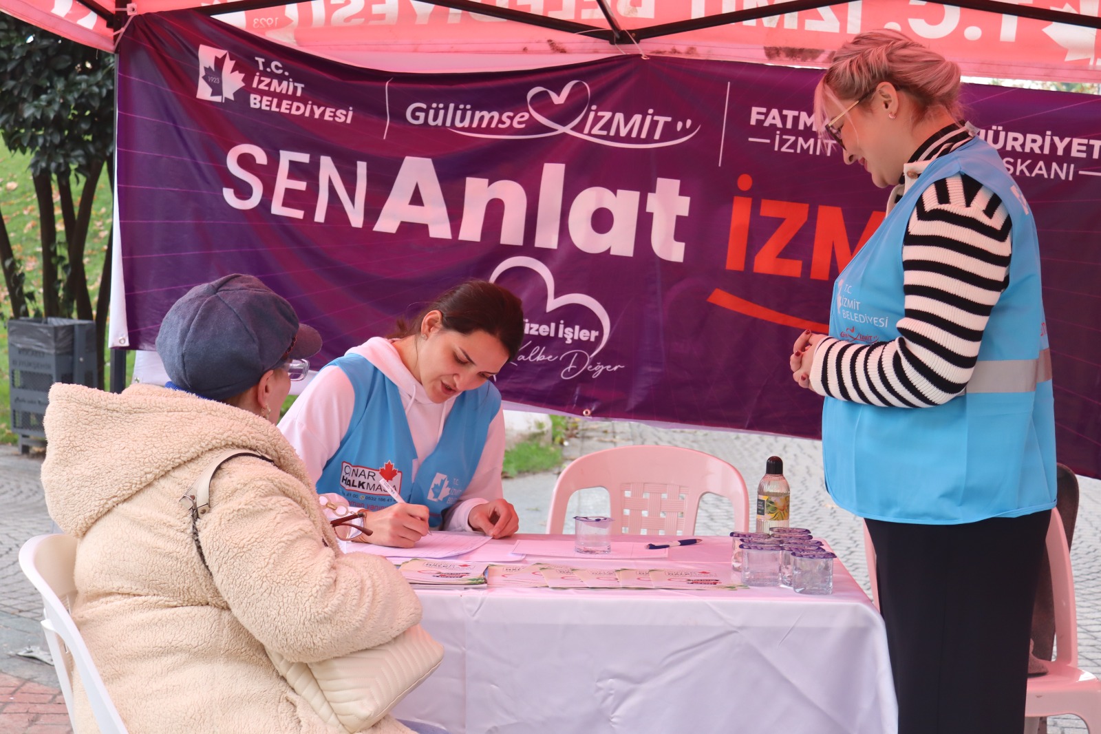 İzmit Belediyesi ‘Sen Anlat İzmit’ ile Kadıköy Mahalle sakinlerini dinledi (1)