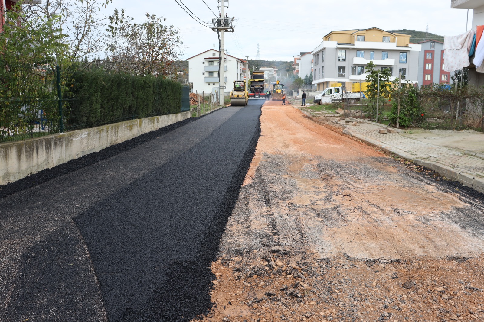 Izmit Belediyesinden Alikahya'da asfalt seferberligi (9)