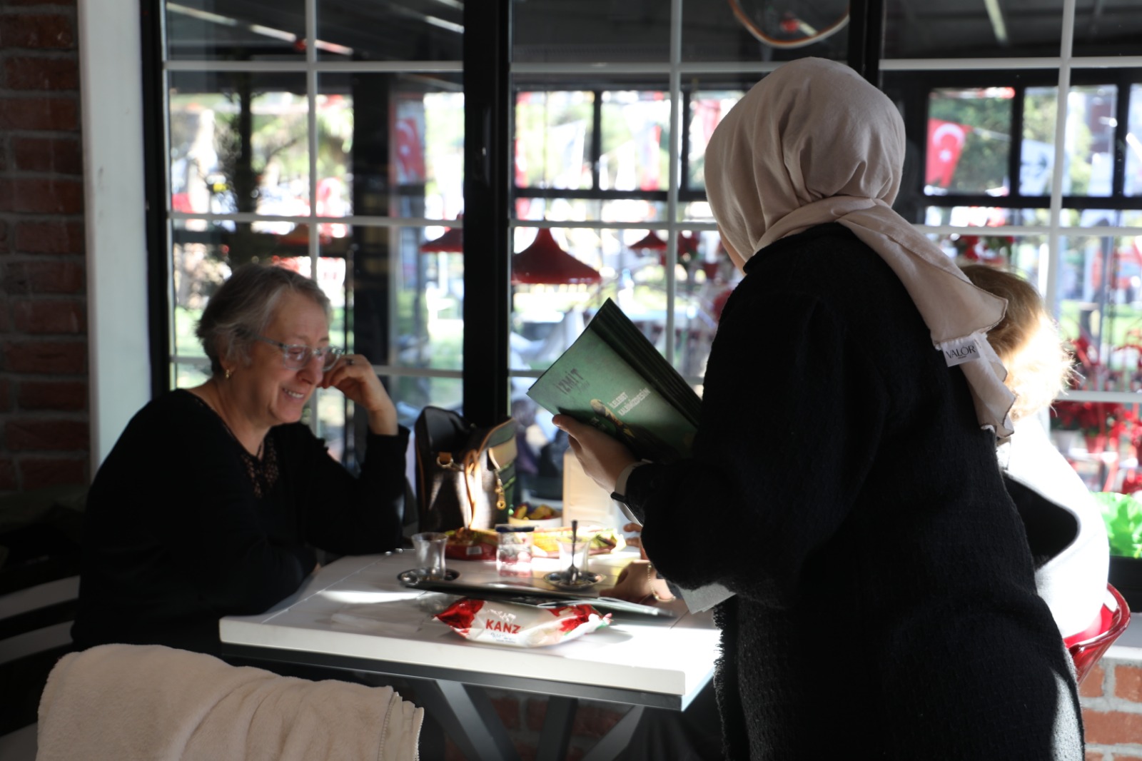 İzmit Kafasının 100. Yıl özel sayısı İzmitlilerle buluştu (6)
