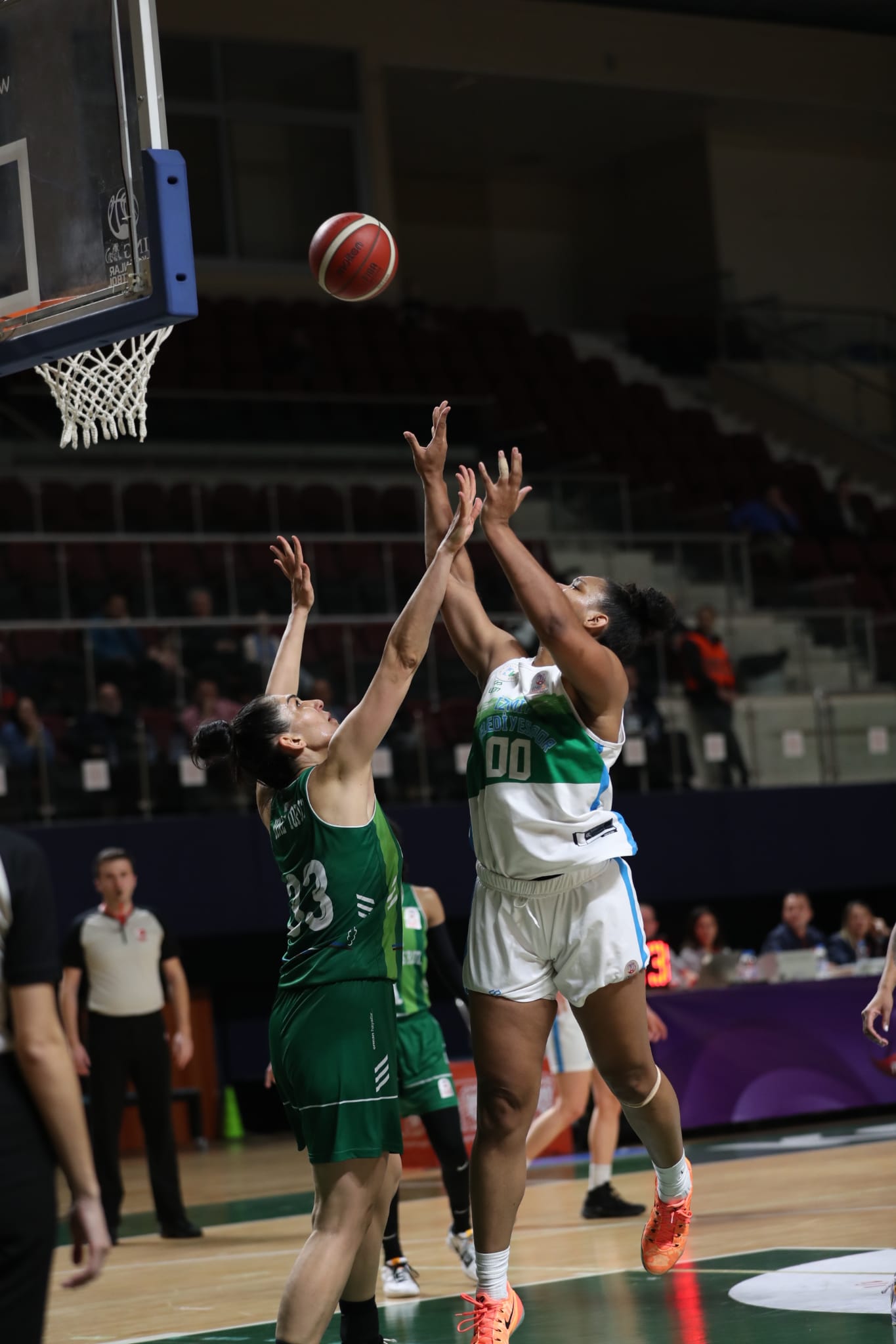 İzmit’in Perileri, nefes kesen maçta Ormanspor’u 69-65 mağlup etti (1)