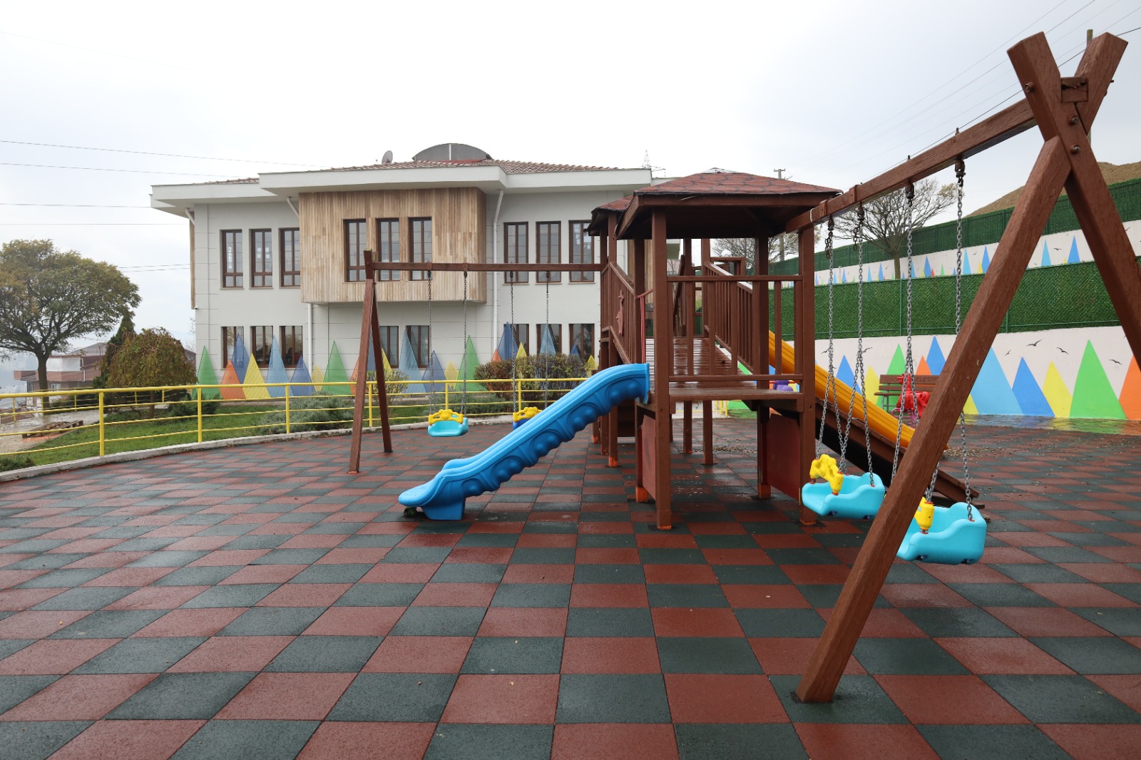 Tüysüzler Çinar Çocuk Evi, Prof. Dr. Canan Dagdeviren'e ithaf edildi (2)