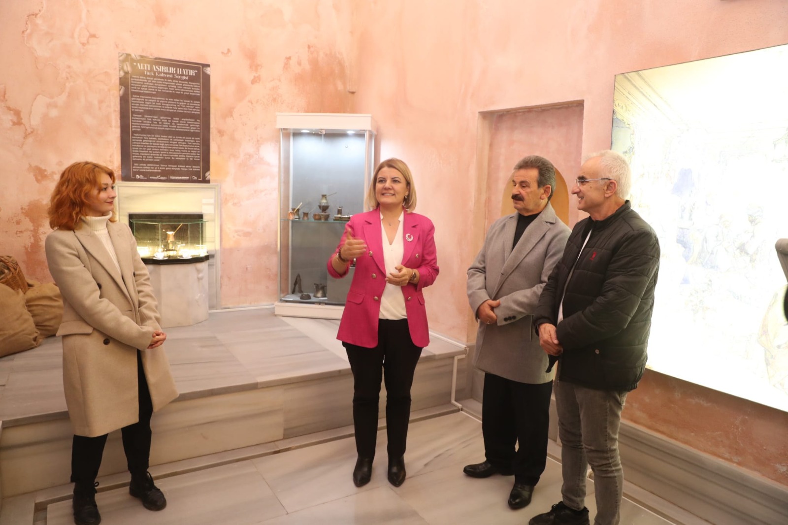 ‘Şehr-i İzmit Kafe’ kahve içerken yaşayan bir müze olacak (3)