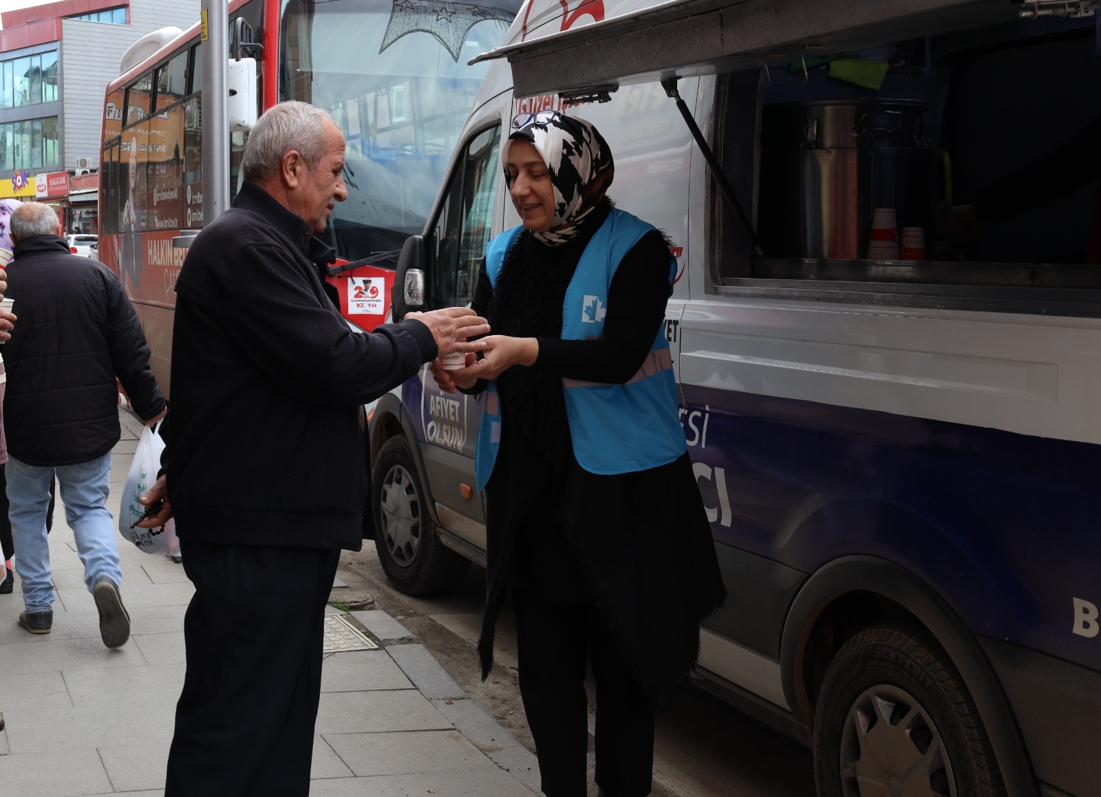Bekirdereliler Sen Anlat İzmit programına yoğun ilgi gösterdi (9)