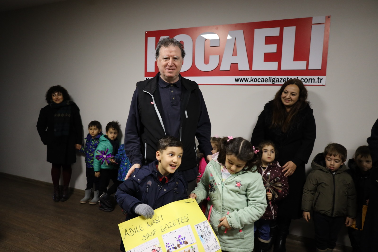 Çınar Çocuk Evinin miniklerinden gazetecilere ziyaret (4)