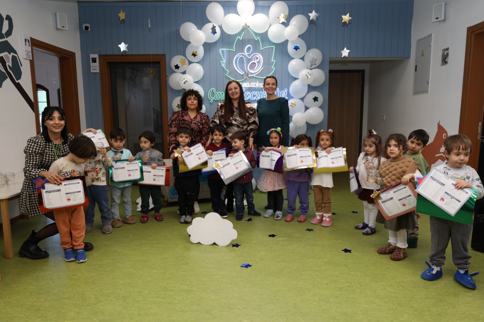Çınar Çocuk Evlerinde karne heyecanı yaşandı (3)