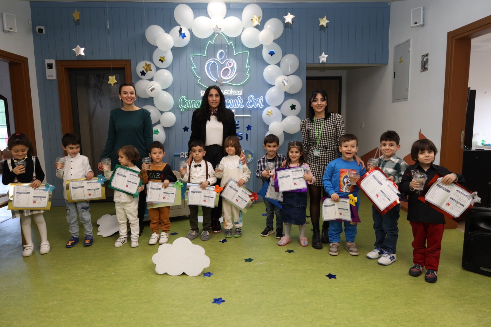 Çınar Çocuk Evlerinde karne heyecanı yaşandı (4)