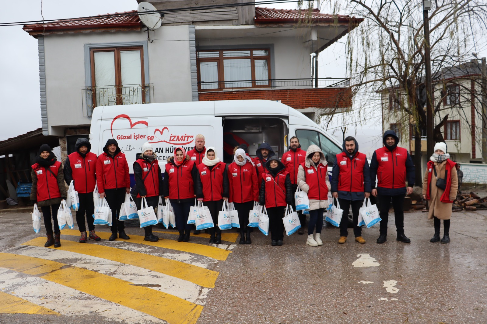 Çınar Ekibi, Balören Köyü’nde çalmadık kapı bırakmadı (10)