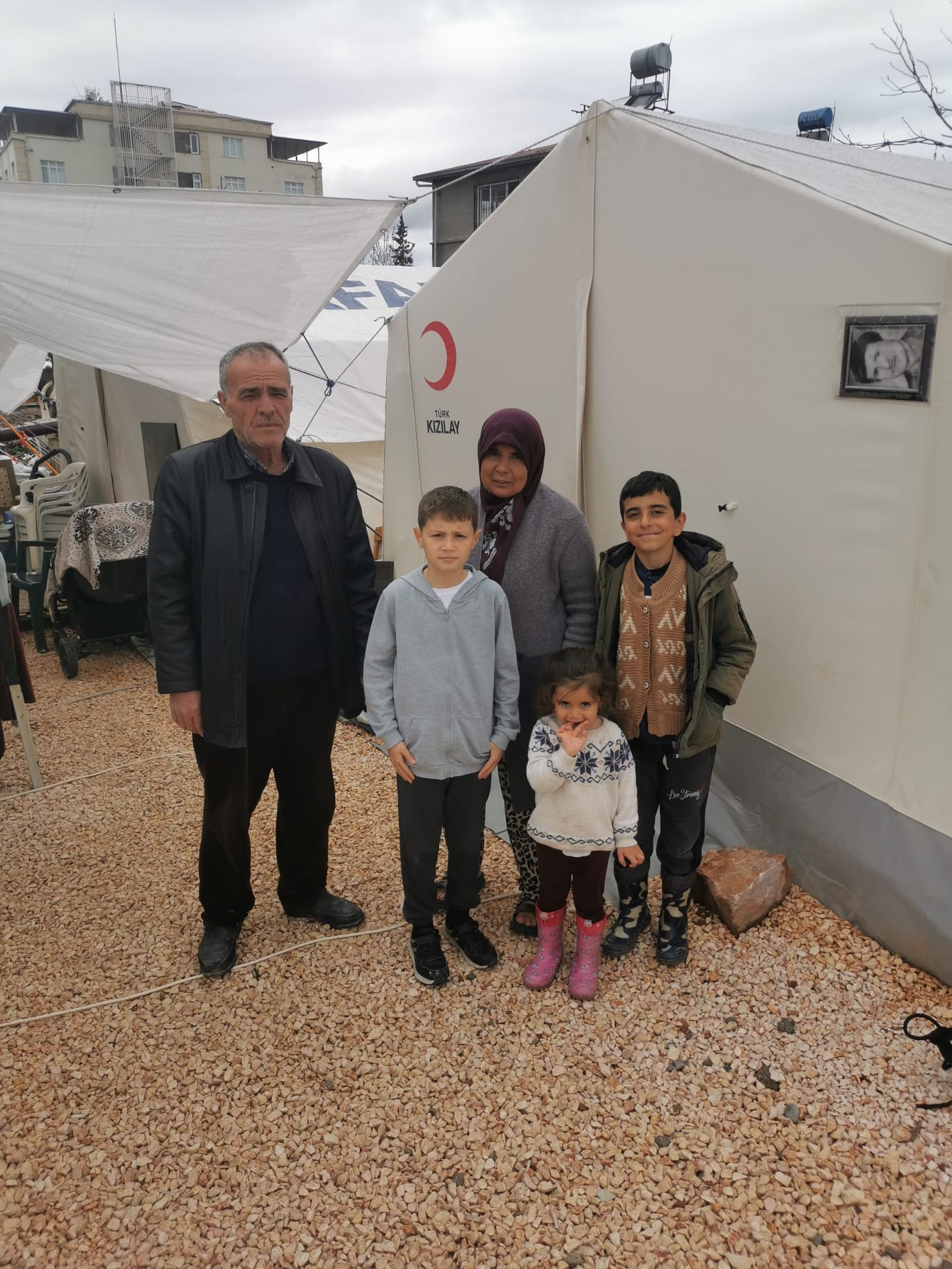Depremzedeler İzmit Belediyesini unutmadı (2)