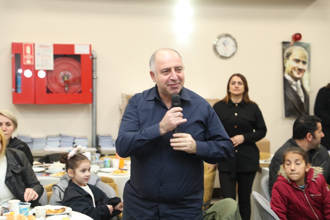 Hürriyet Kent esnafi kazansin diye var gücümüzle çalismaya devam edecegiz (18)
