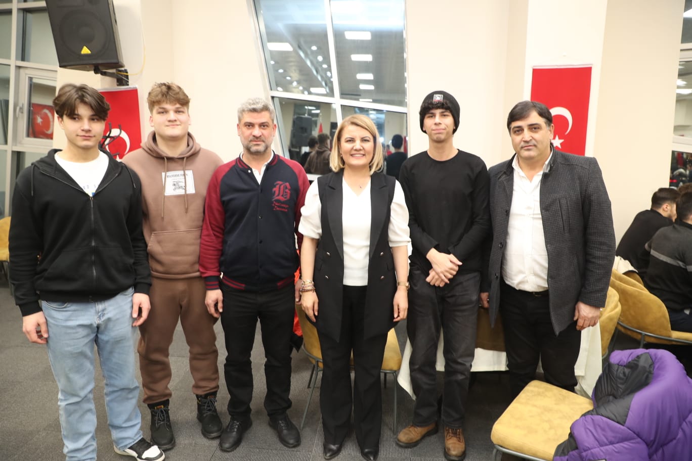 Hürriyet Kent esnafi kazansin diye var gücümüzle çalismaya devam edecegiz (5)