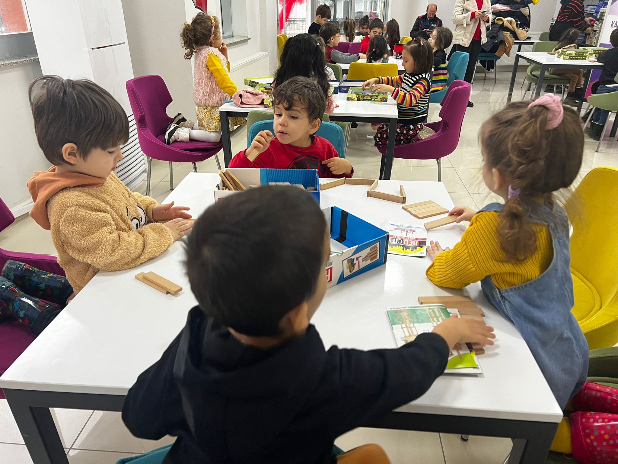 İZGİM öğrencileri ağırlamayı sürdürüyor (3)