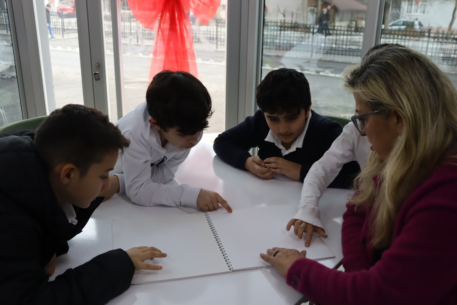 İZGİM’de Braille Alfabesi farkındalık etkinliği gerçekleştirildi (1)