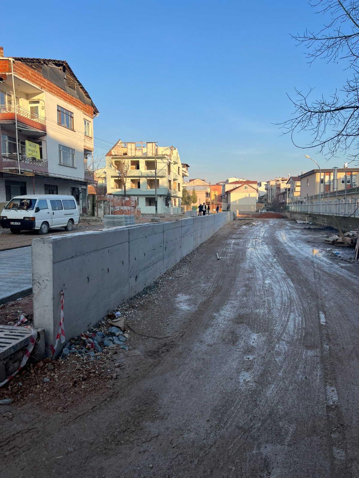 İzmit Belediyesi Mustafa Çalık Sokağı konfora kavuşturuyor (10)