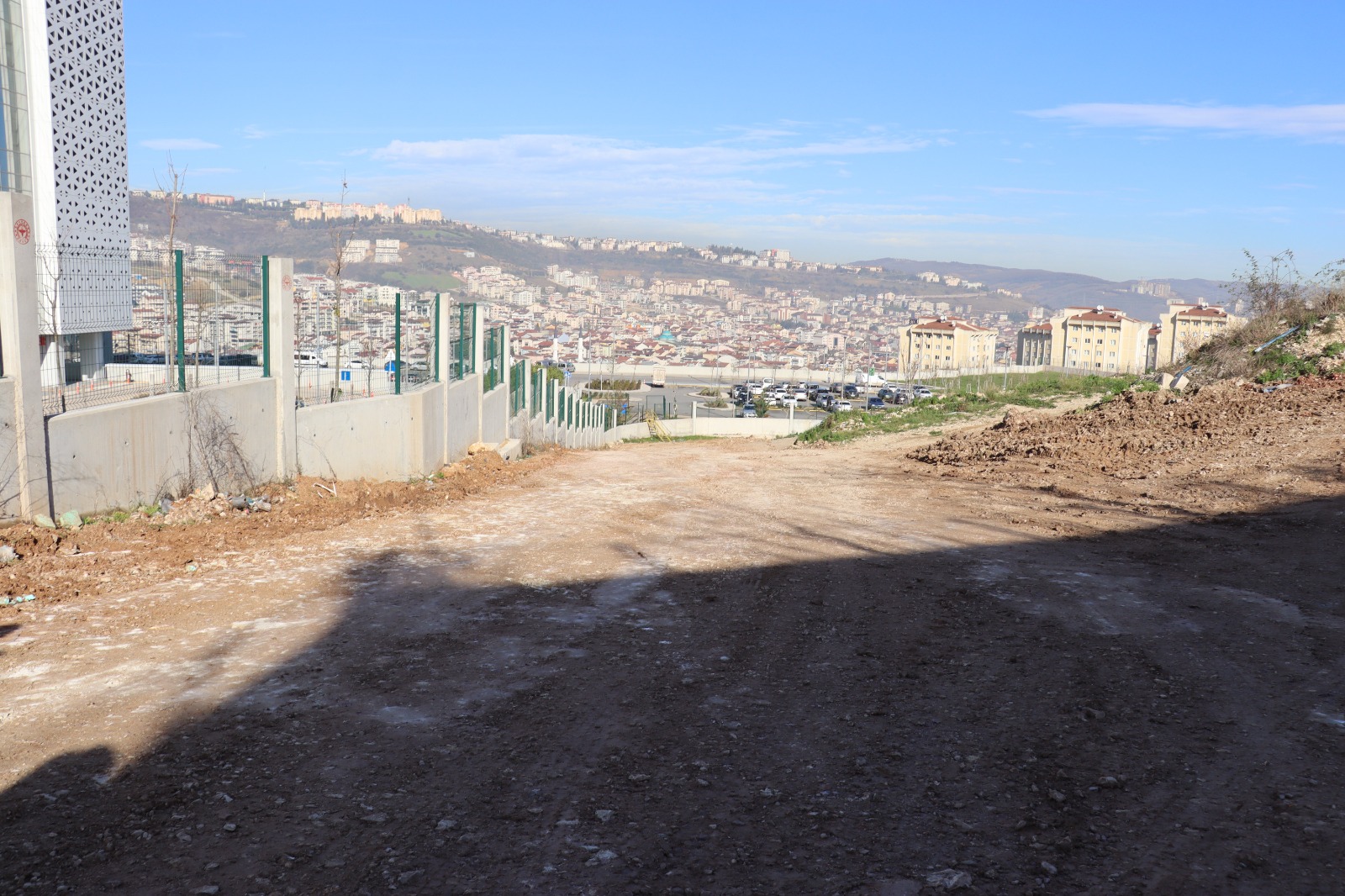 İzmit Belediyesi, Tavşantepelilerin dünkü yol talebini bugün yerine getirdi (2)