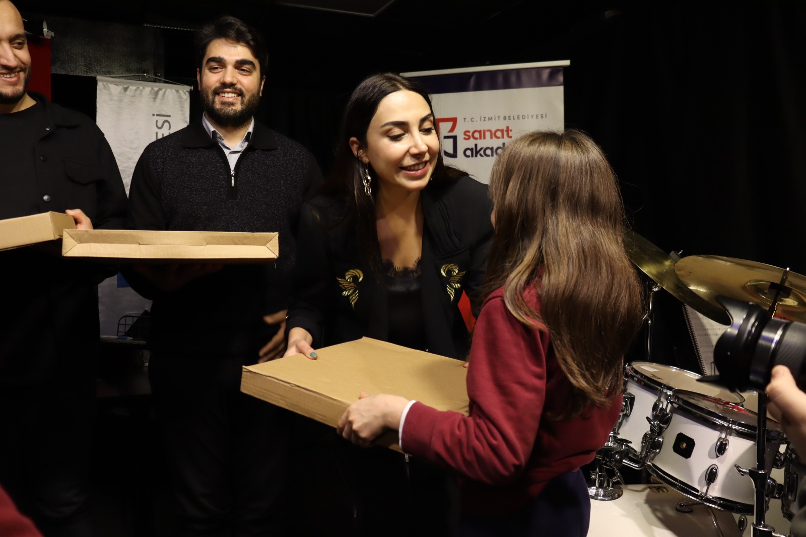 İzmit Belediyesi çocukları sanatla buluşturmaya devam ediyor (3)