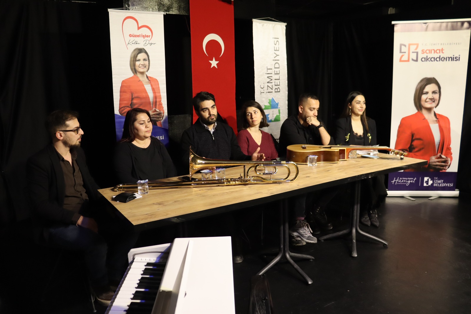 İzmit Belediyesi çocukları sanatla buluşturmaya devam ediyor (6)