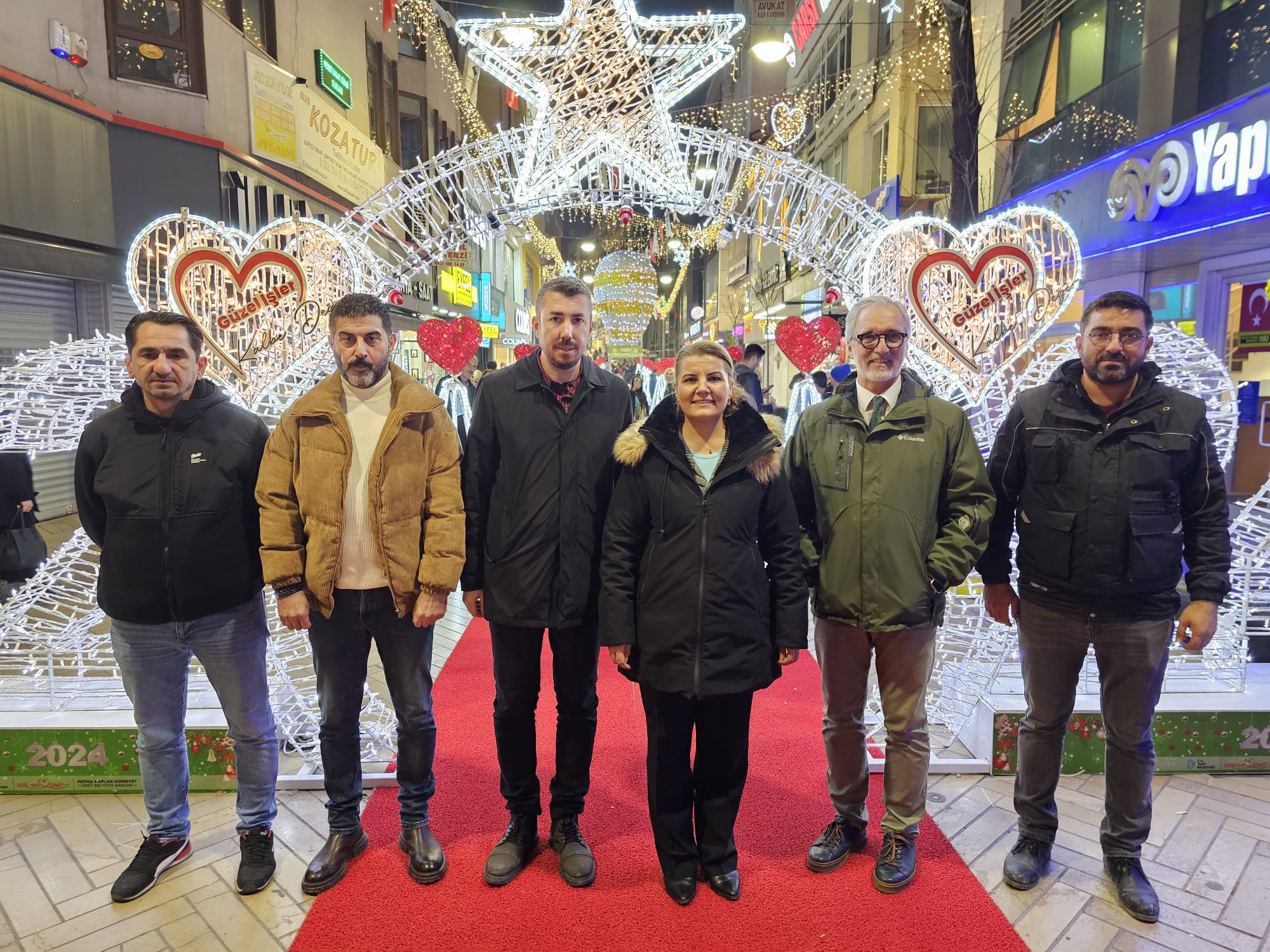 Izmit Belediyesi vatandasin ayagina kirmizi hali serdi (1)