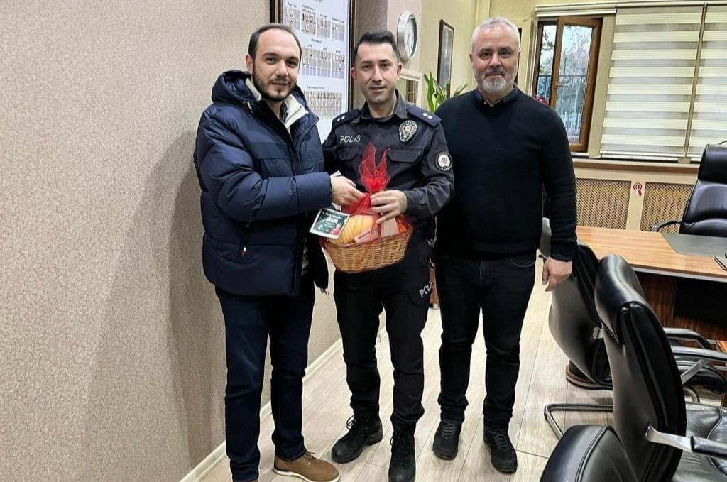 İzmit Belediyesi yeni yılda da sağlıkçılar, polisler ve taksicileri unutmadı (10)