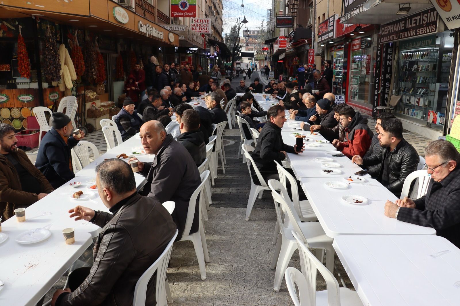İzmit Belediyesi yılların sorunlarını çözüme kavuşturmaya devam ediyor! (3)