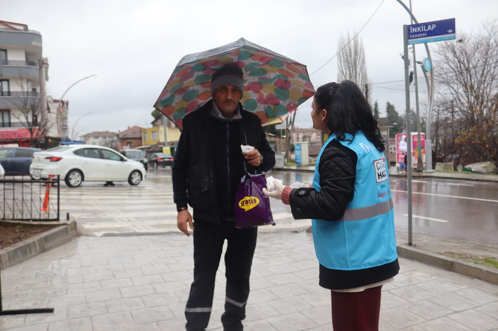 İzmit Belediyesi ‘Sen Anlat İzmit’ ile Yenimahalle sakinlerini dinledi (10)