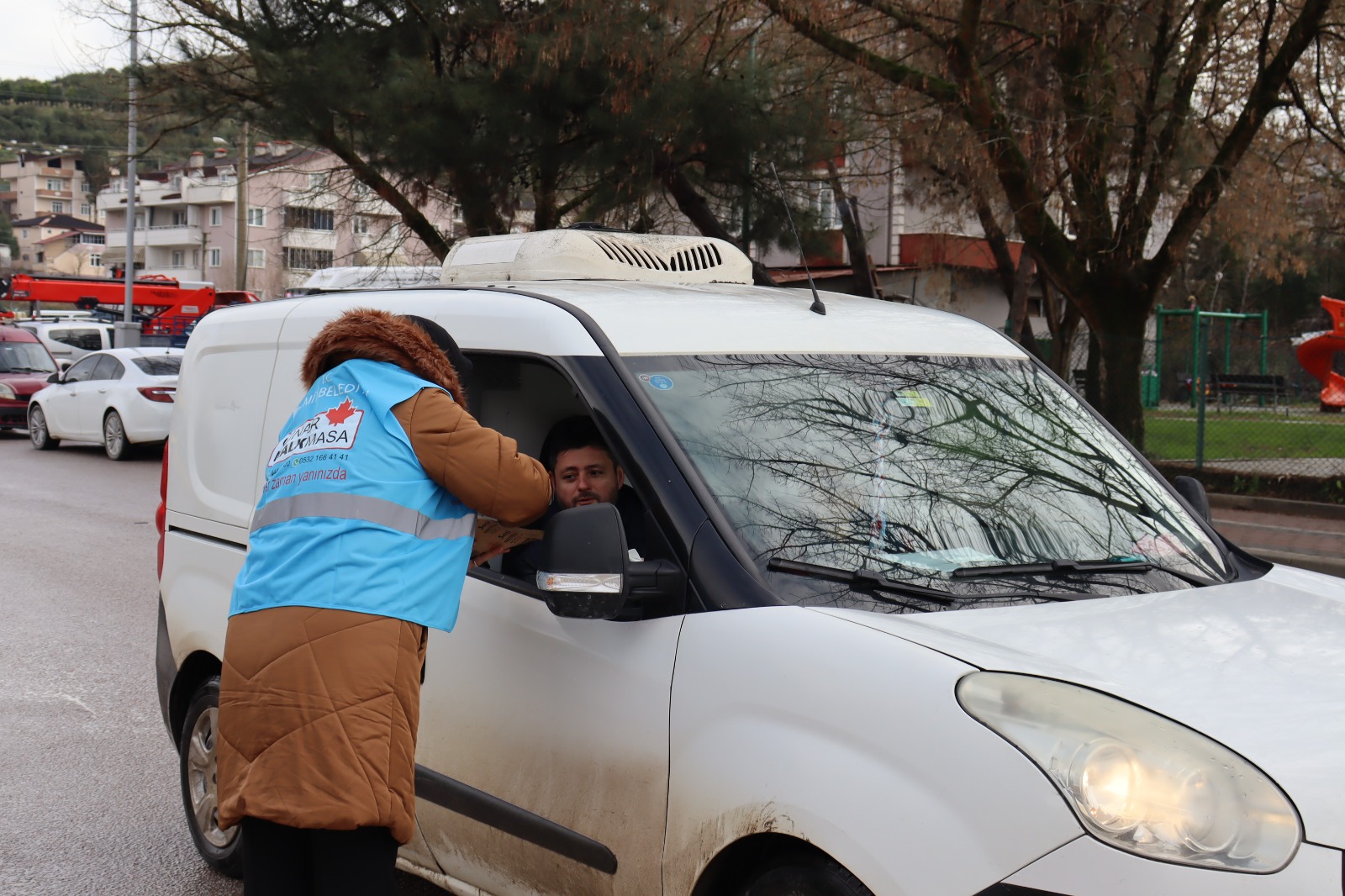 İzmit Belediyesi ‘’Sen Anlat İzmit’’ ile halkın sesine kulak veriyor (2)
