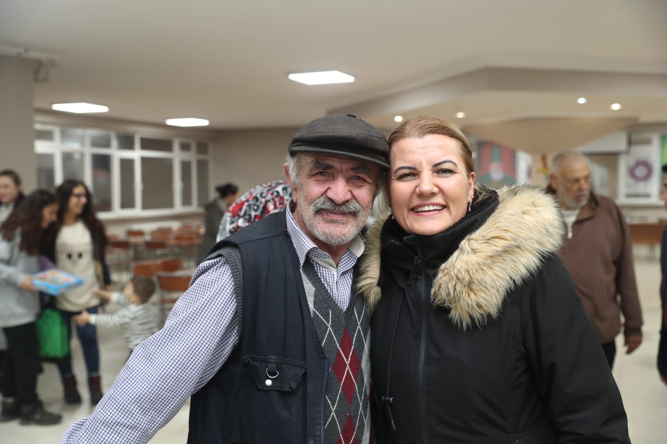 Başkan Hürriyet, Canların iftar sofrasına konuk oldu (8)